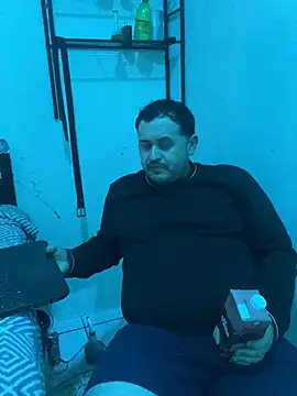 Snapshot of RodeMud chatting on March 21, 8:52 am RodeMud online show from March 21, 8:52 am