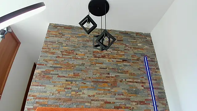 geordi and sofia online show from February 9, 3:23 pm