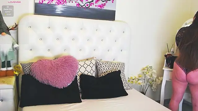 Ysabell01 online show from March 23, 5:00 am