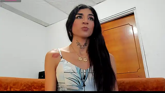 chloe evanx  online show from December 14, 9:13 pm