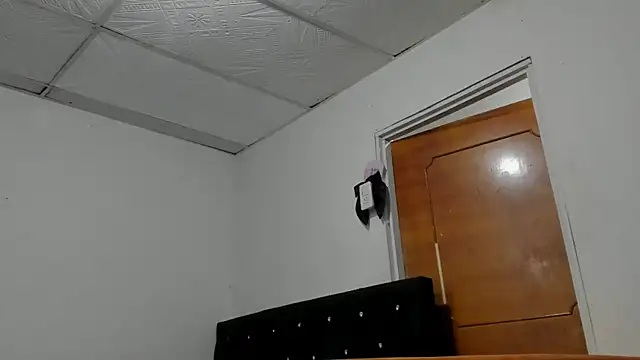 chloe evanx  online show from January 18, 10:17 pm