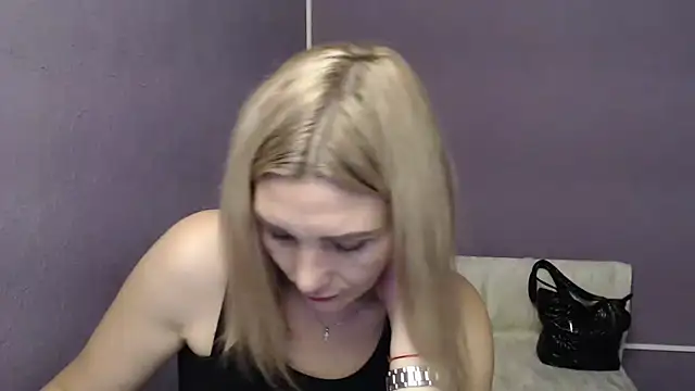  sexy lady online show from December 9, 3:33 pm