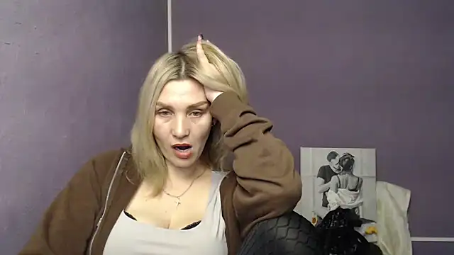  sexy lady online show from December 22, 9:44 am