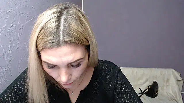  sexy lady online show from January 24, 4:39 pm