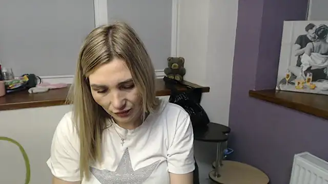  sexy lady online show from November 9, 10:35 am