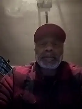 Snapshot of yasohw chatting on January 28, 2:43 am yasohw online show from January 28, 2:43 am