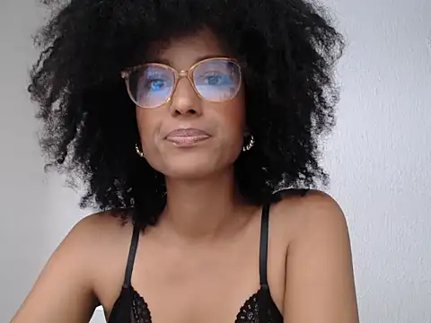 violettamartins online show from April 13, 8:58 pm