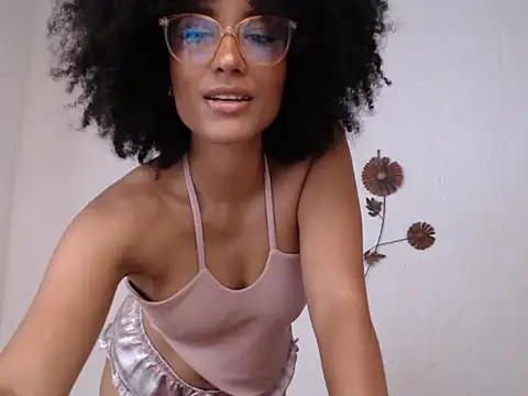 violettamartins online show from June 24, 9:25 pm