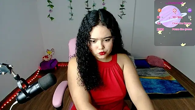 Dulce Julietha online show from February 14, 8:05 pm