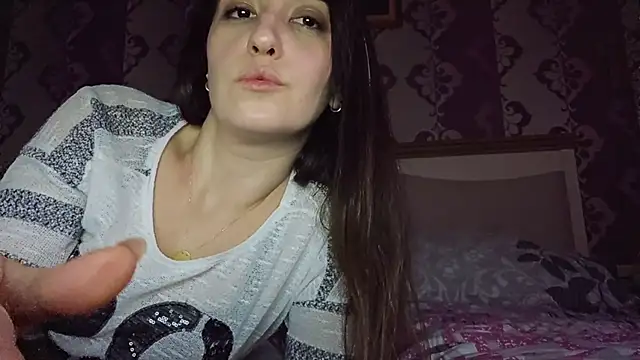 AlejandraDelaney online show from December 24, 1:28 pm
