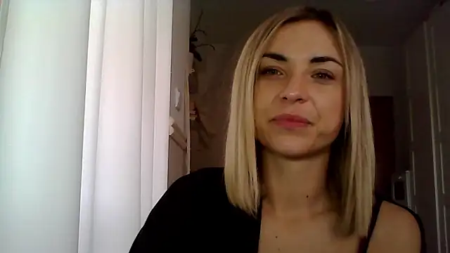 Snapshot of ashley_xlove chatting on December 3, 7:43 am ashley xlove online show from December 3, 7:43 am