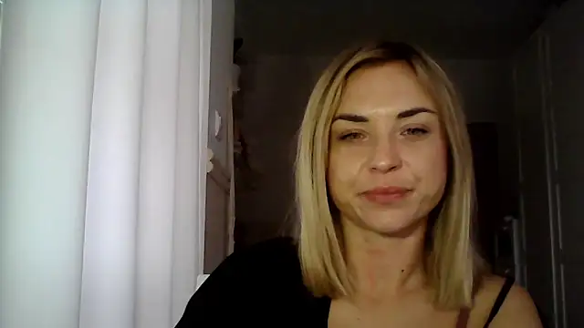 Snapshot of ashley_xlove chatting on December 10, 10:38 am ashley xlove online show from December 10, 10:38 am