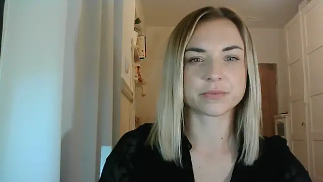 Snapshot of ashley_xlove chatting on January 6, 3:08 pm ashley xlove online show from January 6, 3:08 pm