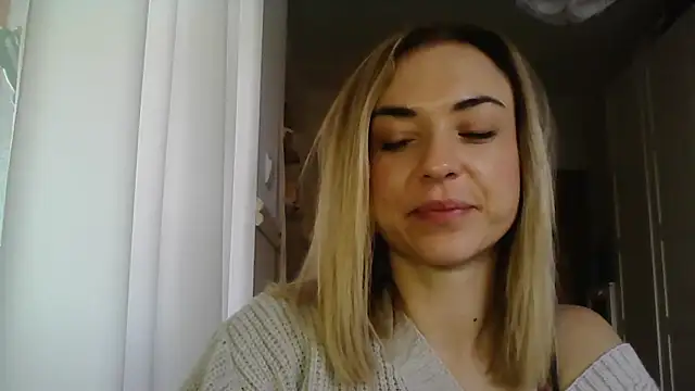 Snapshot of ashley_xlove chatting on February 4, 7:40 am ashley xlove online show from February 4, 7:40 am