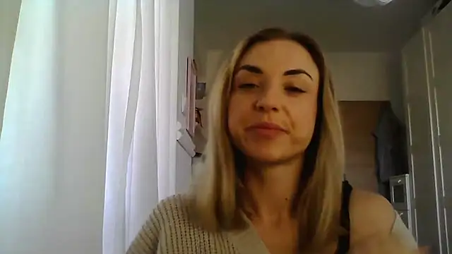 Snapshot of ashley_xlove chatting on March 17, 7:46 am ashley xlove online show from March 17, 7:46 am