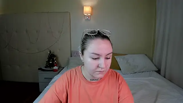 Snapshot of Debbie_Taylor chatting on December 24, 3:16 pm Debbie Taylor online show from December 24, 3:16 pm