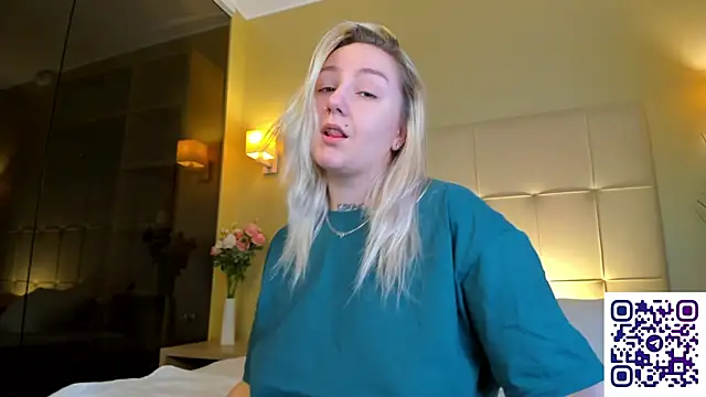 Snapshot of Debbie_Taylor chatting on October 11, 4:38 pm Debbie Taylor online show from October 11, 4:38 pm