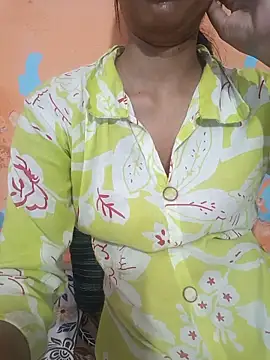 Snapshot of Rajni-Mehra chatting on June 9, 4:46 am Rajni-Mehra online show from June 9, 4:46 am