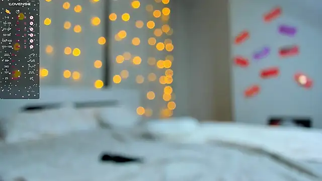 OttilieBurruss online show from February 15, 2:11 pm