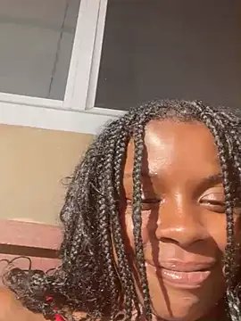 Snapshot of miamiworld chatting on December 9, 2:06 pm miamiworld online show from December 9, 2:06 pm