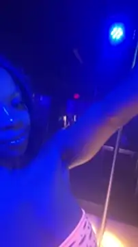 Snapshot of miamiworld chatting on December 19, 9:49 pm miamiworld online show from December 19, 9:49 pm