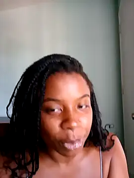 Snapshot of miamiworld chatting on February 10, 8:31 pm miamiworld online show from February 10, 8:31 pm