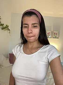 adop me   online show from March 25, 10:16 pm