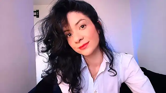 Snapshot of miabeautyxx chatting on February 11, 1:49 pm miabeautyxx online show from February 11, 1:49 pm