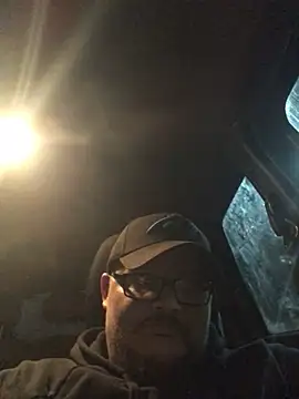 Snapshot of Watson4U chatting on December 10, 2:27 am Watson4U online show from December 10, 2:27 am