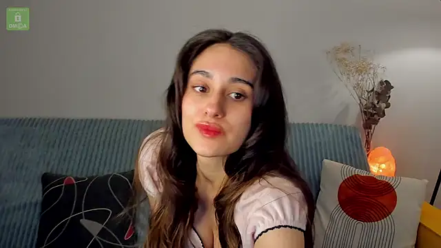 erika hoiree online show from March 22, 1:11 am