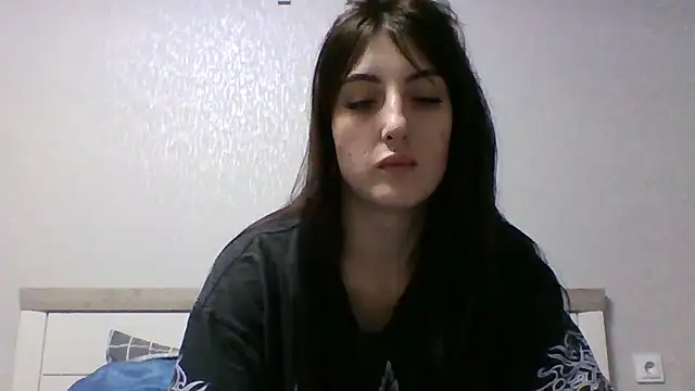 Moniic Moon online show from March 17, 4:01 pm