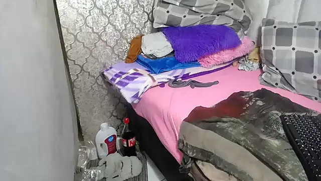 BigbootyNickyx online show from February 25, 9:13 pm