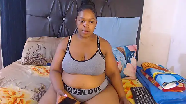 BigbootyNickyx online show from January 18, 7:06 pm