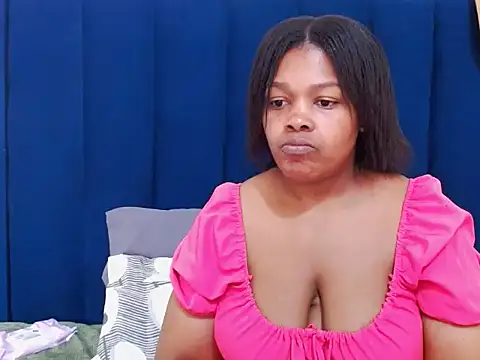 Snapshot of BigbootyNickyx chatting on June 2, 12:51 pm BigbootyNickyx online show from June 2, 12:51 pm