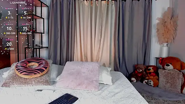 Snapshot of amber_maxwell chatting on February 26, 9:03 pm amber maxwell online show from February 26, 9:03 pm