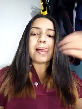 Dafne will online show from February 1, 11:06 pm