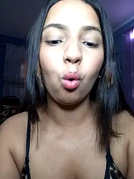 Dafne will online show from March 13, 8:11 pm