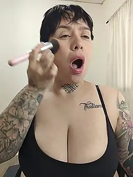 Snapshot of KatInk chatting on February 11, 3:17 pm KatInk online show from February 11, 3:17 pm