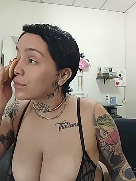 Snapshot of KatInk chatting on March 2, 2:46 pm KatInk online show from March 2, 2:46 pm