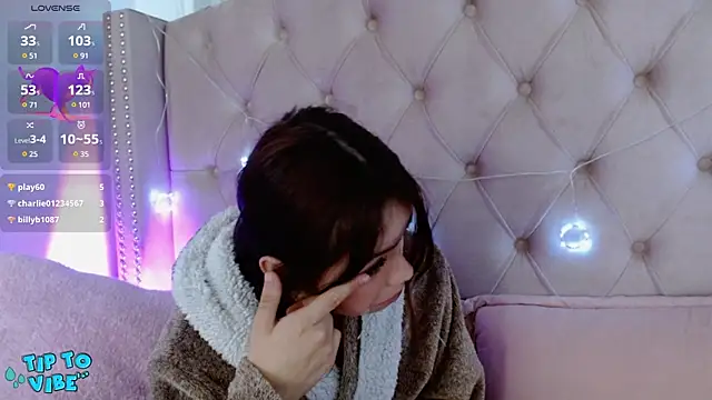 Maddy 14 online show from December 13, 3:11 pm