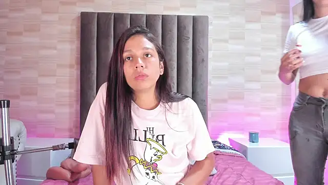 Luci And Sofi online show from January 24, 8:43 pm