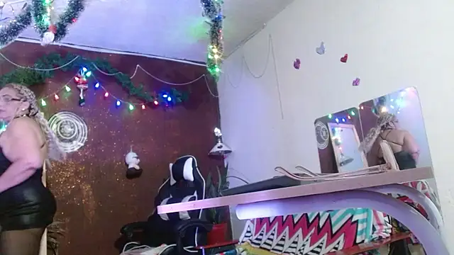 PervertedMature online show from November 30, 3:21 am