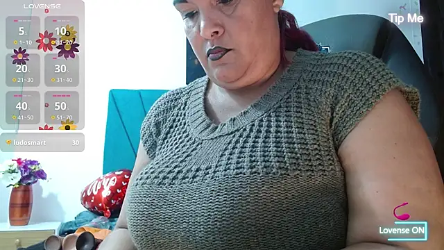 Snapshot of Dubraska1 chatting on February 18, 3:32 pm Dubraska1 online show from February 18, 3:32 pm