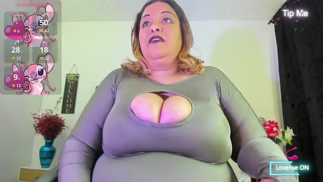 Snapshot of Dubraska1 chatting on September 19, 8:20 pm Dubraska1 online show from September 19, 8:20 pm