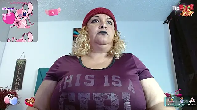 Snapshot of Dubraska1 chatting on October 17, 8:00 pm Dubraska1 online show from October 17, 8:00 pm