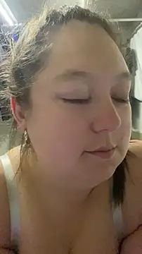 Chloee ep online show from June 12, 5:06 am