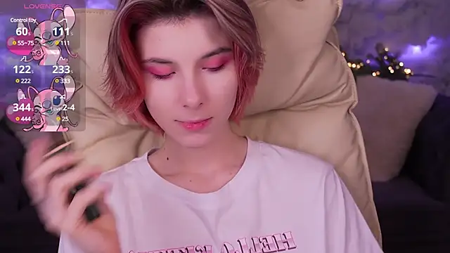 HaylaAmber online show from January 19, 11:00 pm