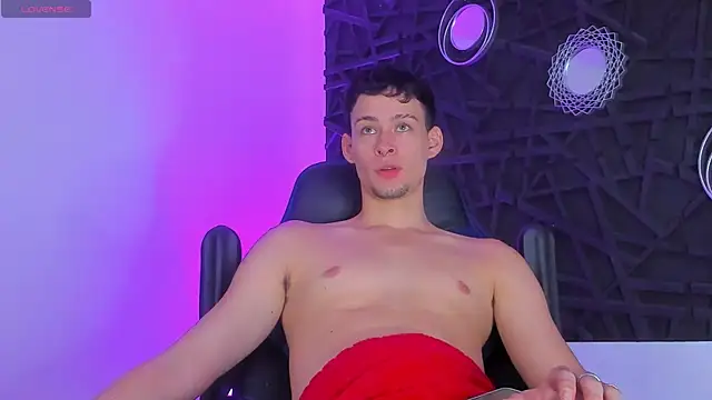 JadeSmiith  online show from January 10, 9:31 pm