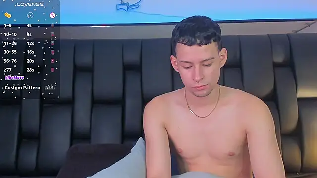 JadeSmiith  online show from January 24, 9:26 pm