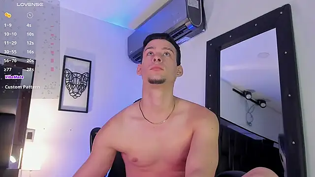 JadeSmiith  online show from March 12, 10:07 pm